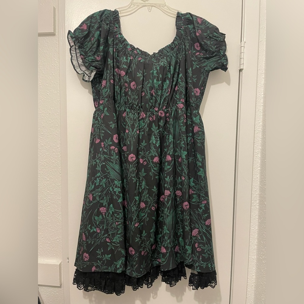 DollsKill; Floral black and green mini dress with ruffle sleeves 2X XXL